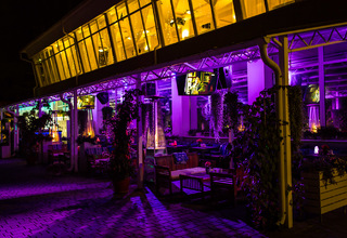 Ресторан Мореман в яхт-клубе Аврора Пирс и терраса - фото 4