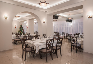Ресторан Мореман в яхт-клубе Аврора Панорамный банкетный зал - фото 9