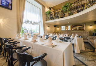 Ресторан Сенполия Зал на первом этаже с летней террасой - фото 8